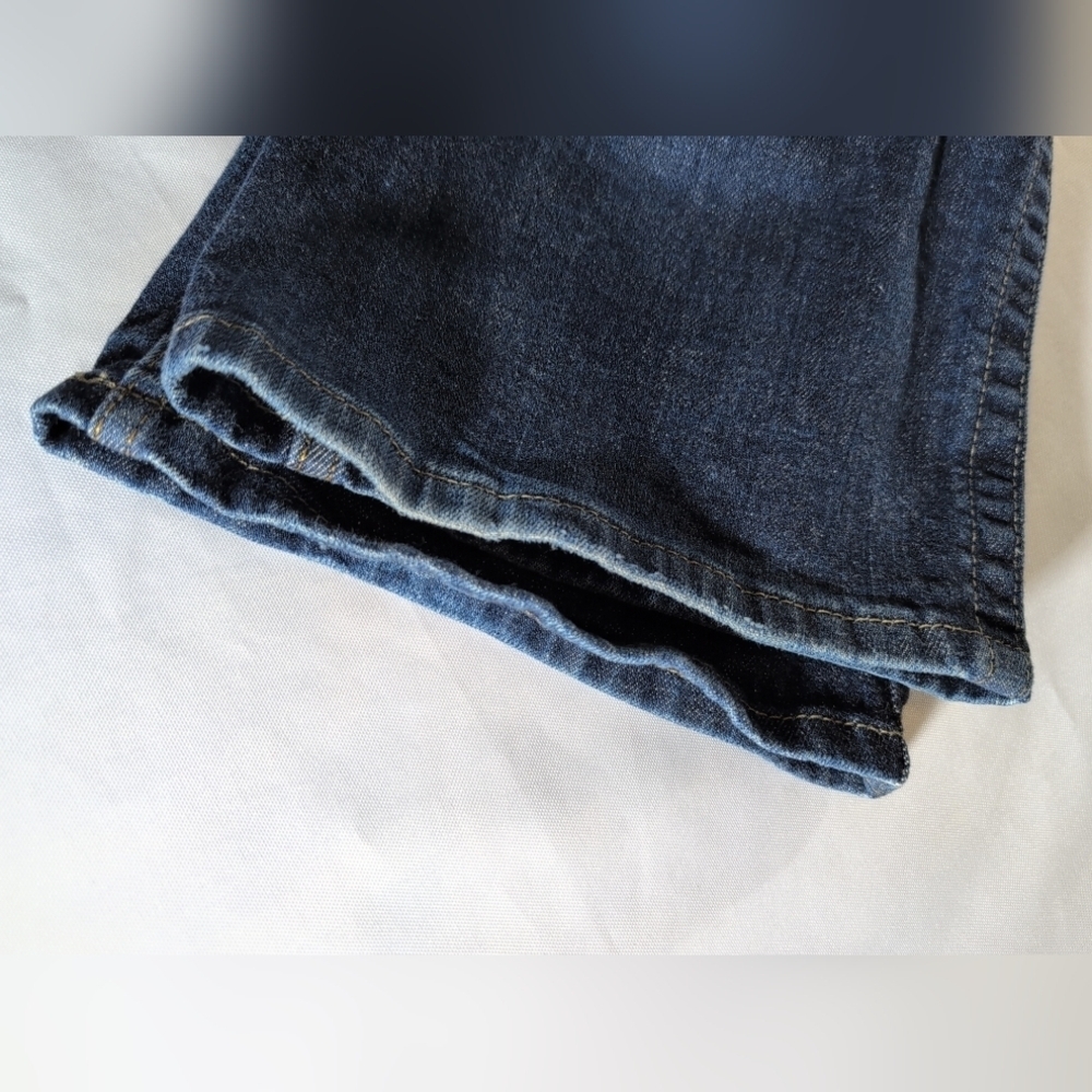 Calvin Klein Women Size 33/16 Dark Wash Low Rise Flap Pocket Lean Bootcut Jeans - Picture 7 of 10